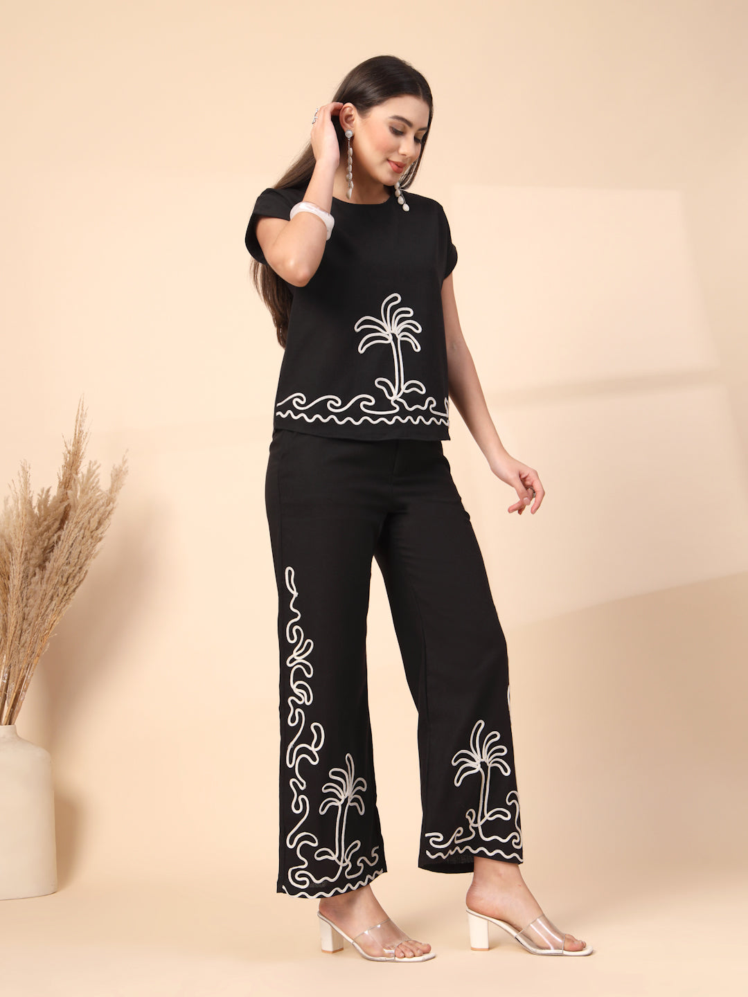 Thirty Threads Womens Green Embroidered Round Neck Regular Co-Ord Set