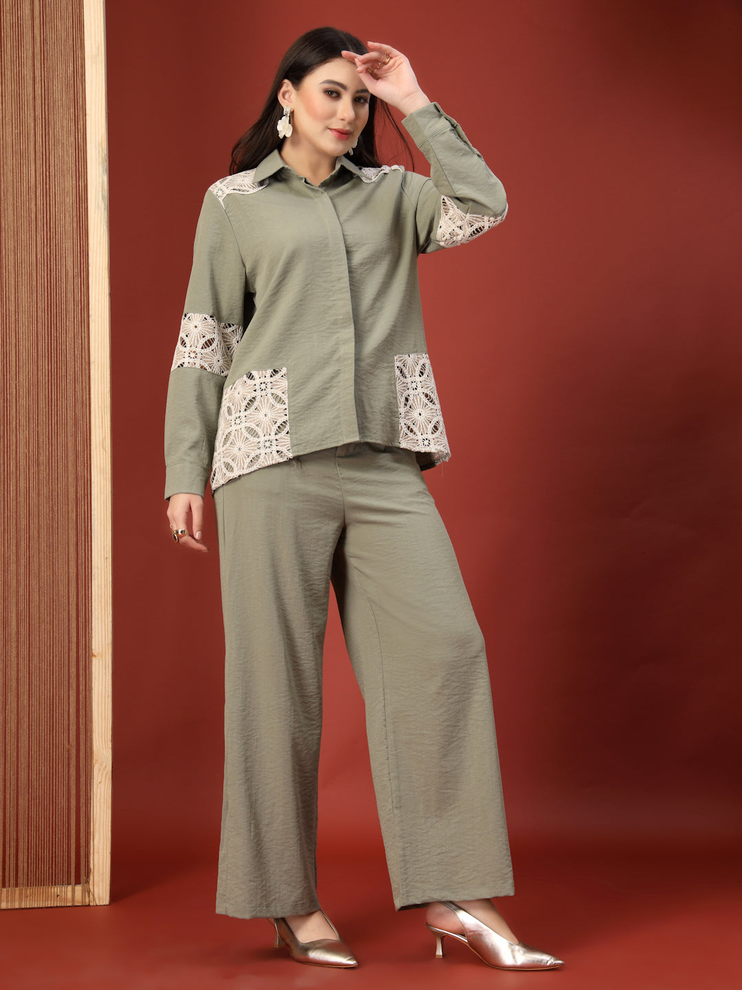 Thirty Threads Womens Green Self Design Collar Neck Regular Co-Ord Set