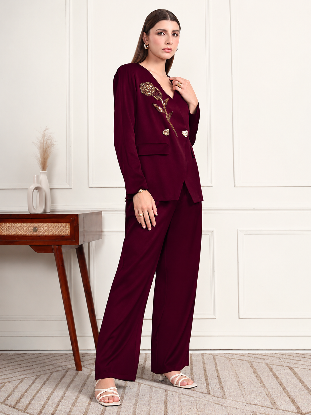 Thirty Threads Winter Wear Embellished V-Neck Long Sleeves Co-Ord Set
