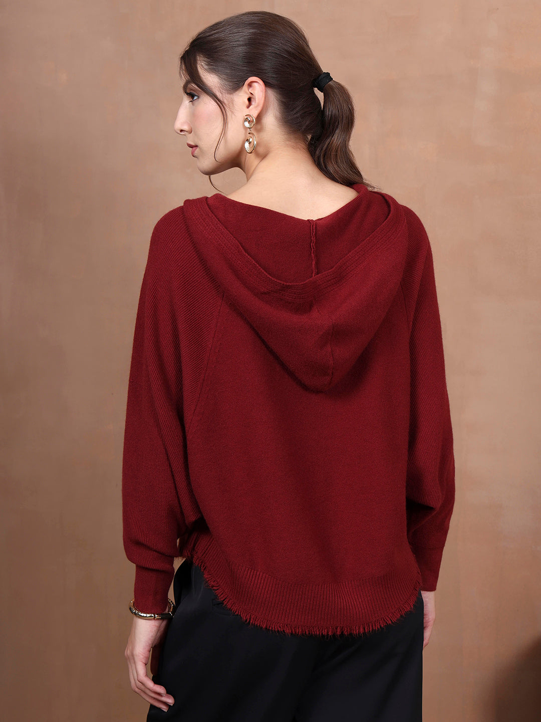 Thirty Threads Winter Wear Maroon Abstract Regular Long Sleeves Hooded Cardigan